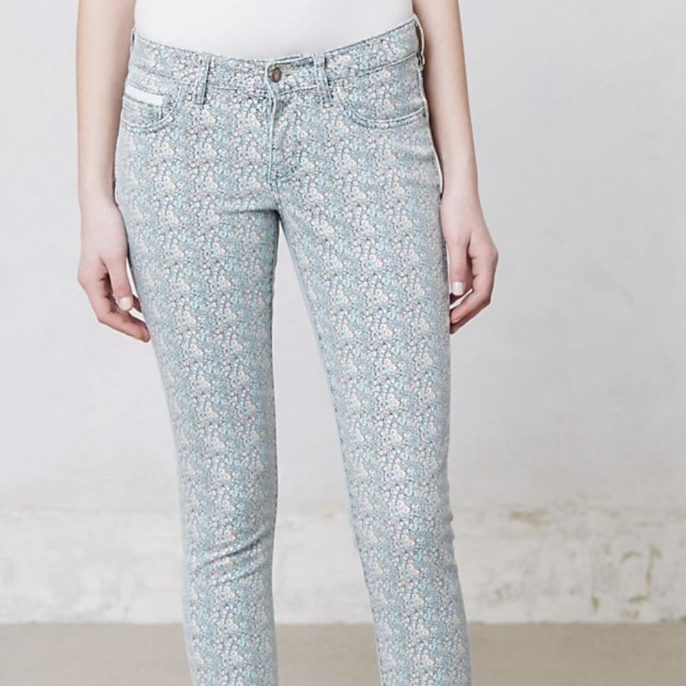 Anthropologie Pilcro floral cropped skinny jeans